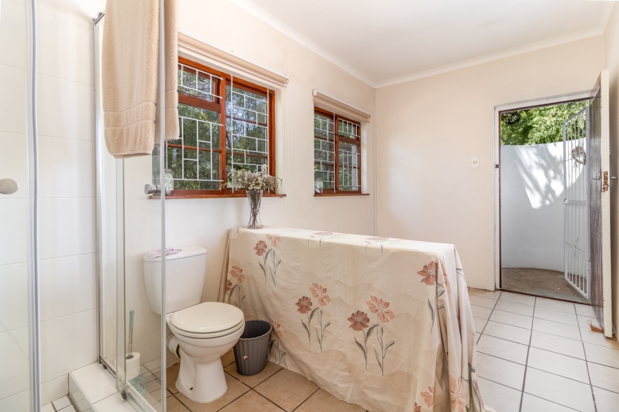 6 Bedroom Property for Sale in Brandwacht Western Cape